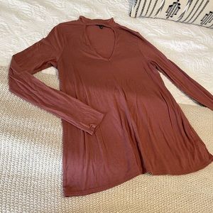 Express Cut Out Long Sleeve